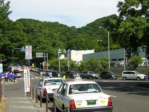 車