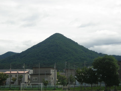 三角山