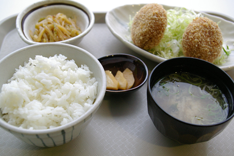 コロッケ定食